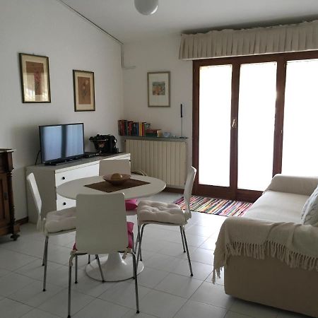 Giulia'S Apartment Виареджо Екстериор снимка
